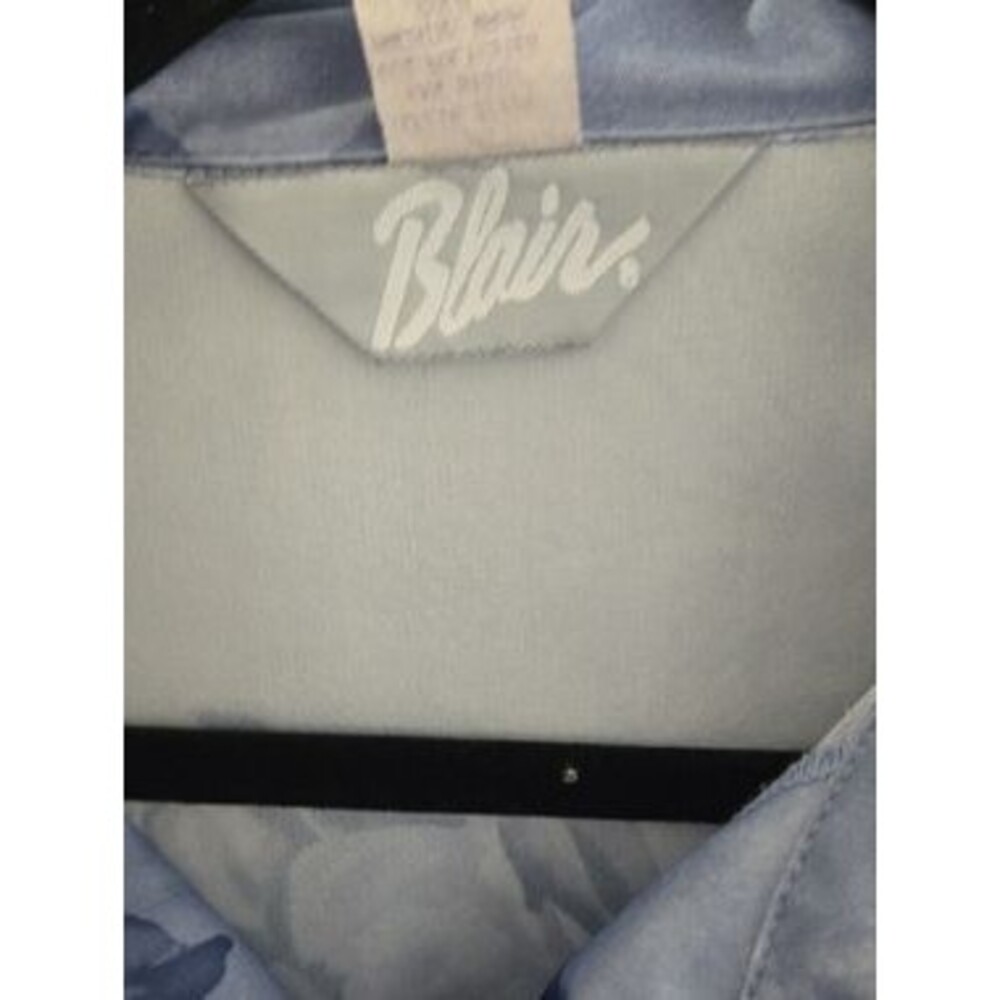 Blair Light Blue Rose Print Button‑Front Blouse WL 12W‑14W - Picture 3 of 8